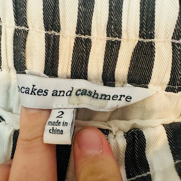 CUPCAKES AND CASHMERE Sandrine Black White Striped Side Slits Midi Skirt Size 2 - Picture 9 of 9